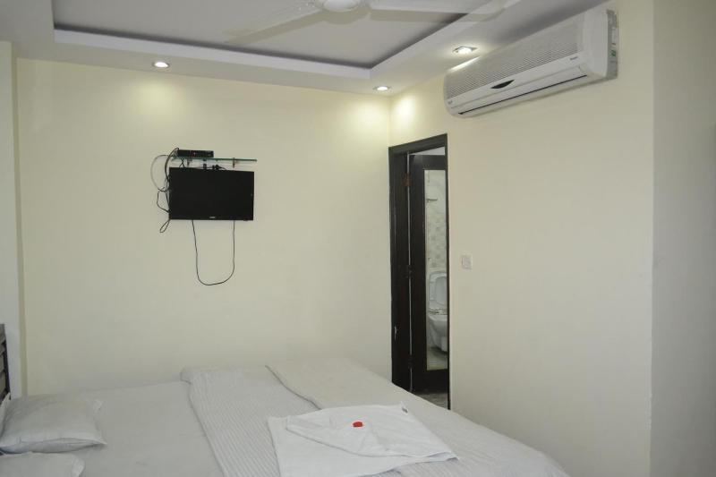 Hotel Apple Villa image