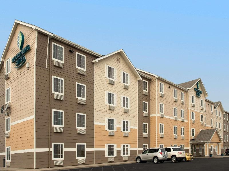 Woodspring Suites Wichita Airport image