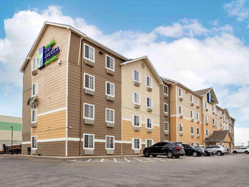Woodspring Suites Wichita Airport image