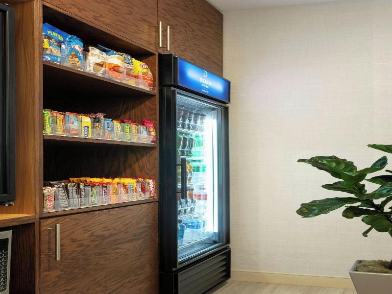 Delta Hotels by Marriott Indianapolis Airport image