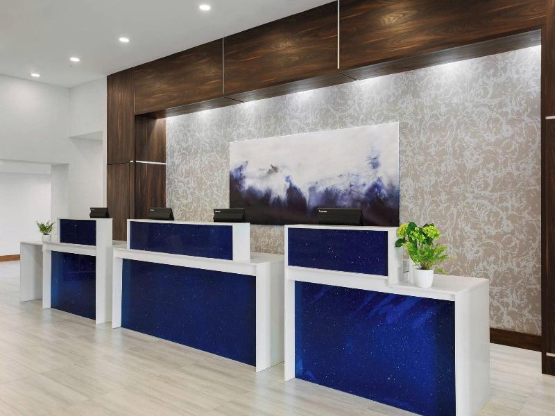 Delta Hotels by Marriott Indianapolis Airport image