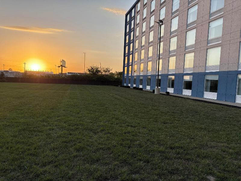 Delta Hotels by Marriott Indianapolis Airport image