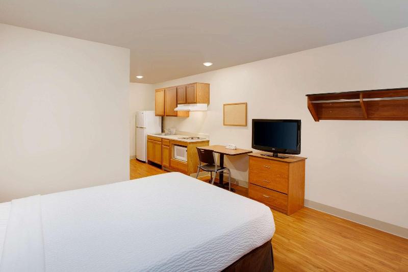 Studio 6 Bossier City, LA - Shreveport image