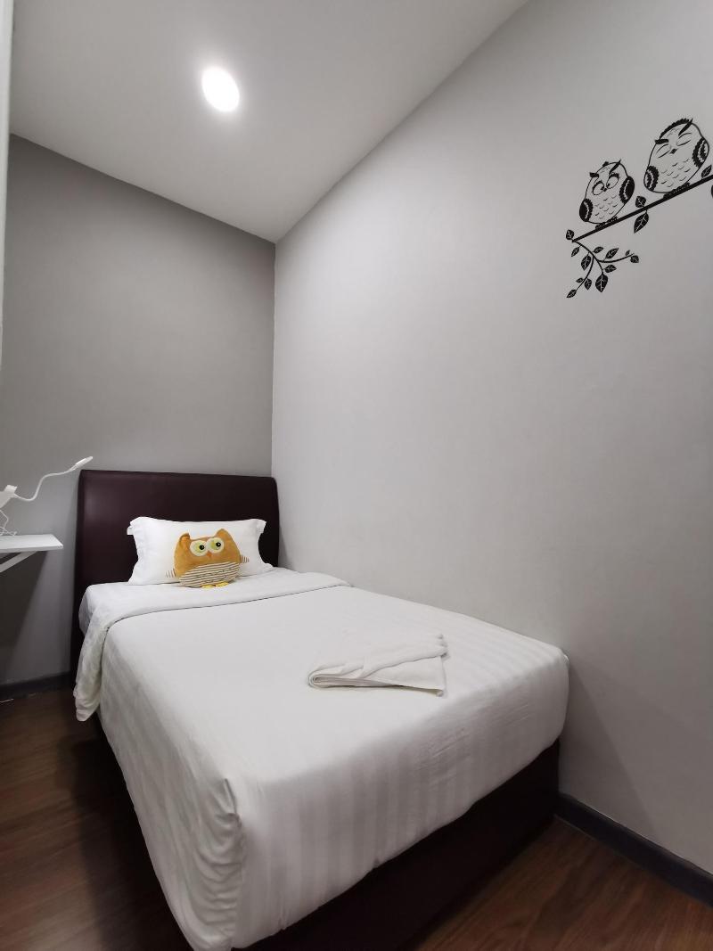 The Nest Hostel Semporna image