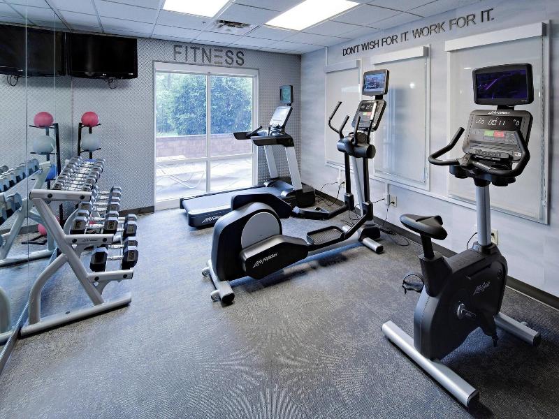 Fairfield Inn And Suites By Marriott Youngstown Au image