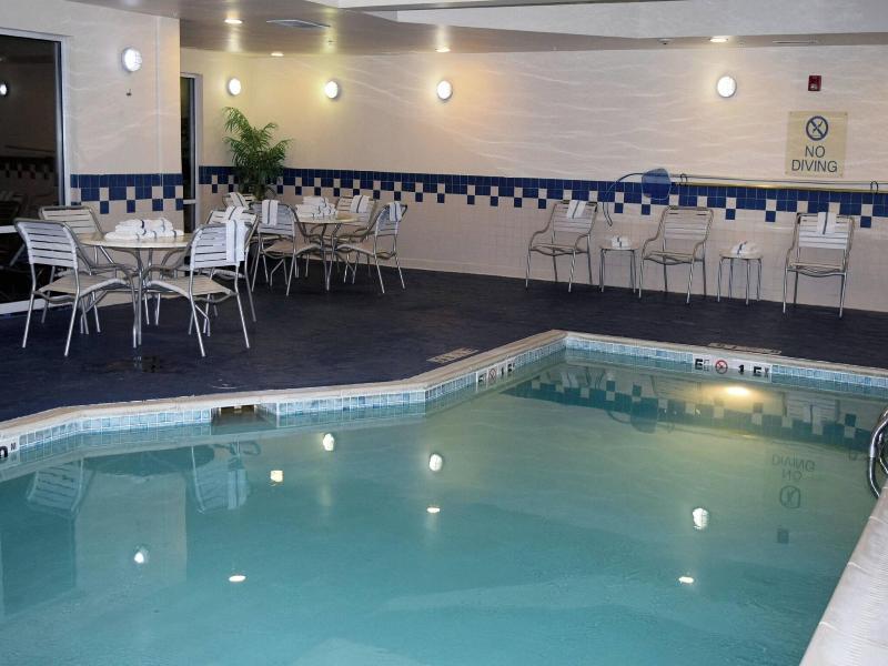 Fairfield Inn And Suites By Marriott Youngstown Au image