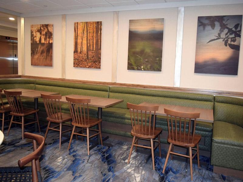 Fairfield Inn And Suites By Marriott Youngstown Au image