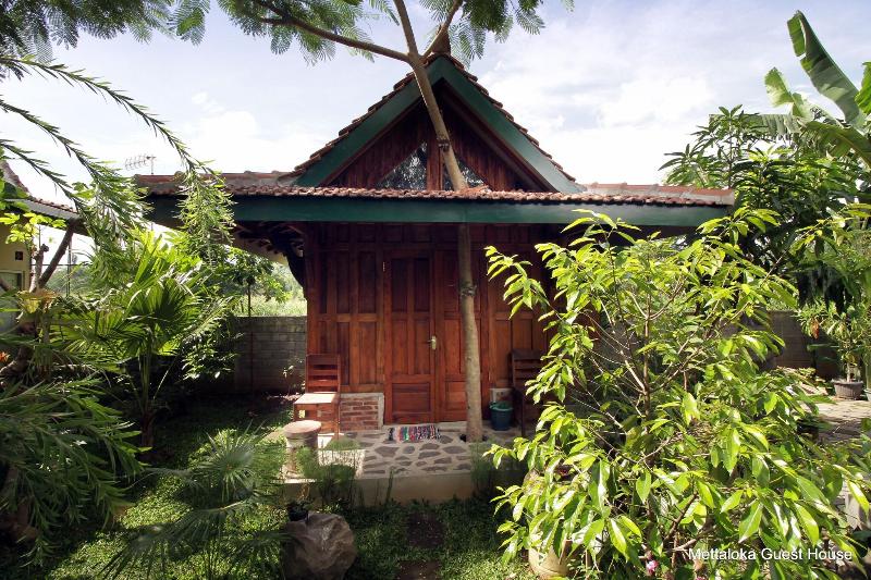 Mettaloka Guest House And Art Space image