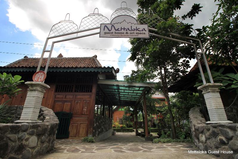 Mettaloka Guest House And Art Space image