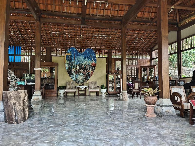 Mettaloka Guest House And Art Space image