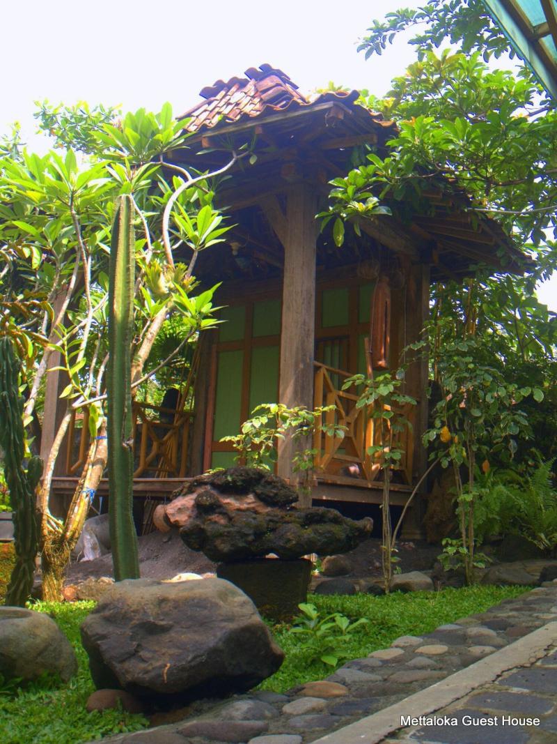 Mettaloka Guest House And Art Space image