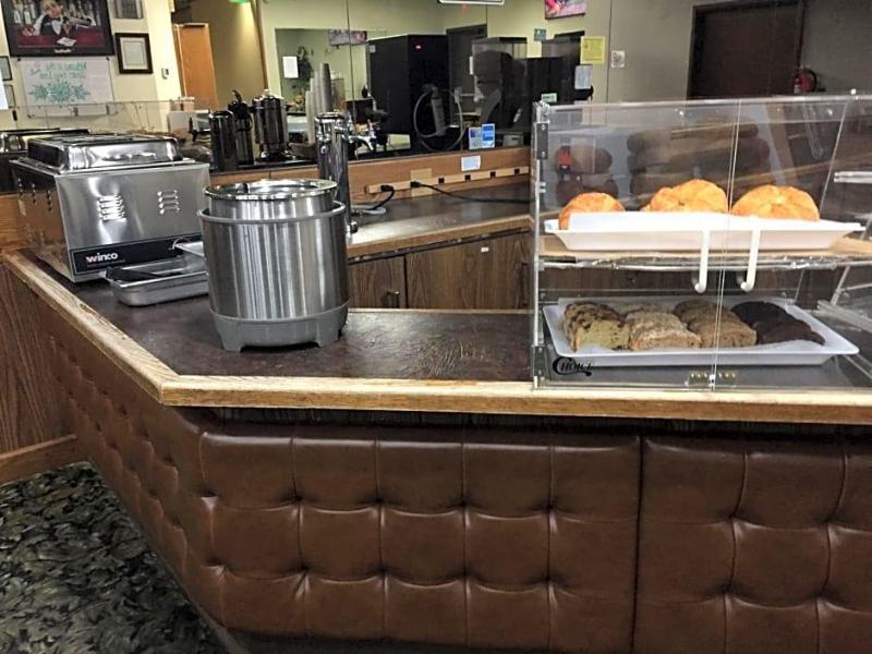 Oyster Bay Inn & Suites image