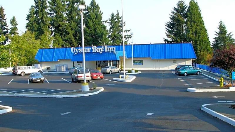 Oyster Bay Inn & Suites image
