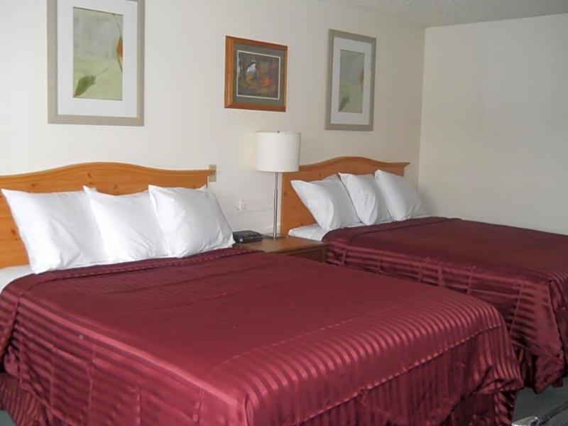 Oyster Bay Inn & Suites image