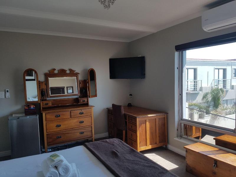 Melkbosch Guesthouse image