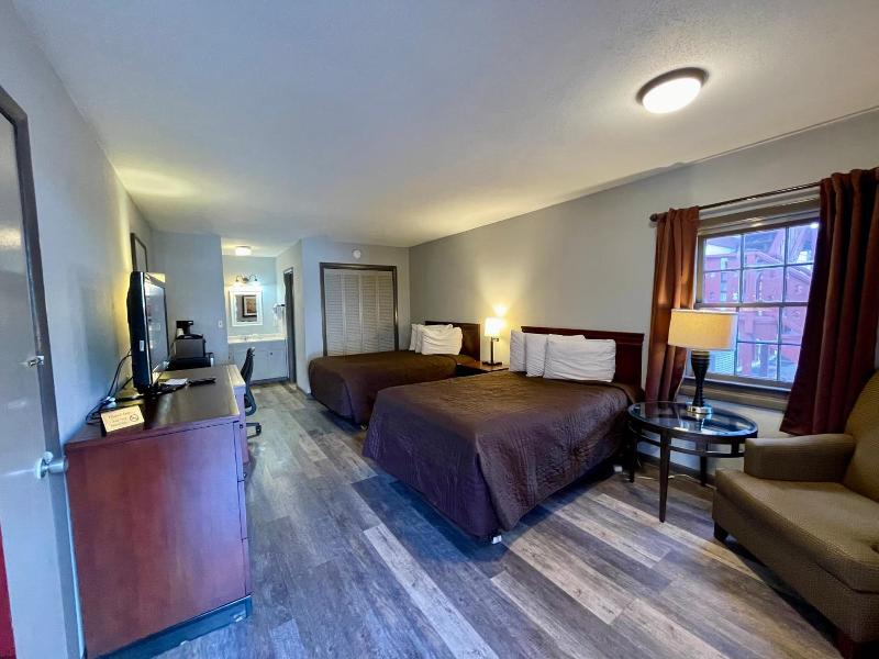 Helen Alpine Village Inn image