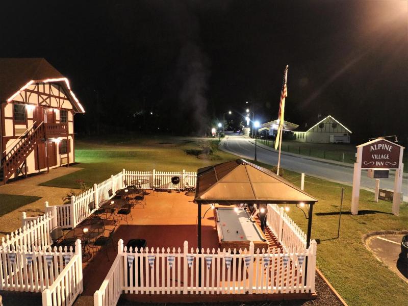 Helen Alpine Village Inn image