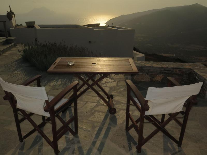 Kaminaki Amorgos Studios & Apartments image