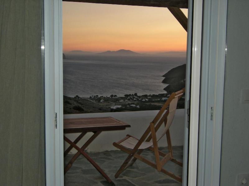 Kaminaki Amorgos Studios & Apartments image