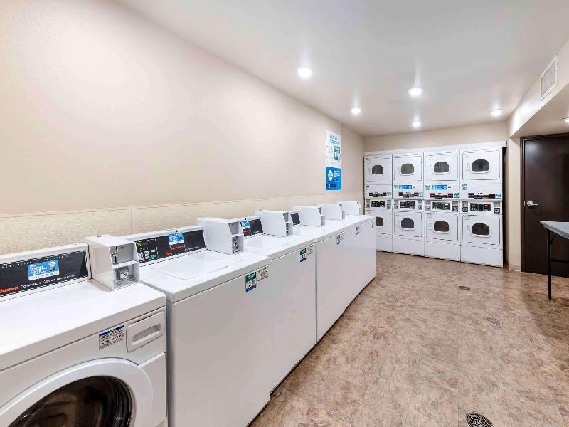 Woodspring Suites Oklahoma City Airport image