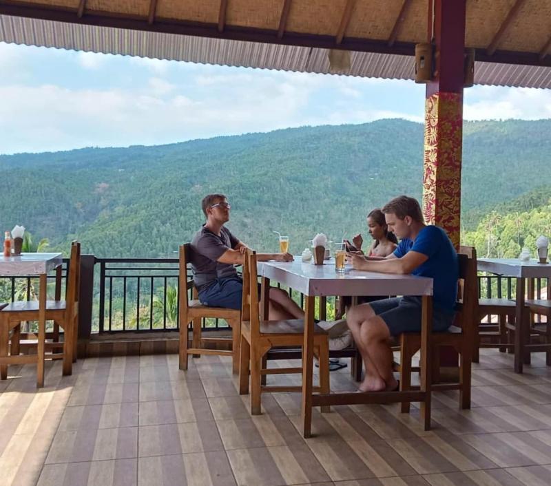 Aris Homestay And Warung Made image