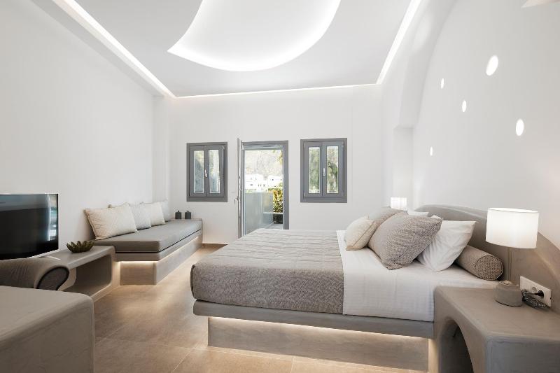 Amara Suites Santorini image