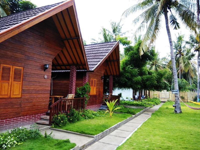 Gili Escape Bungalows image