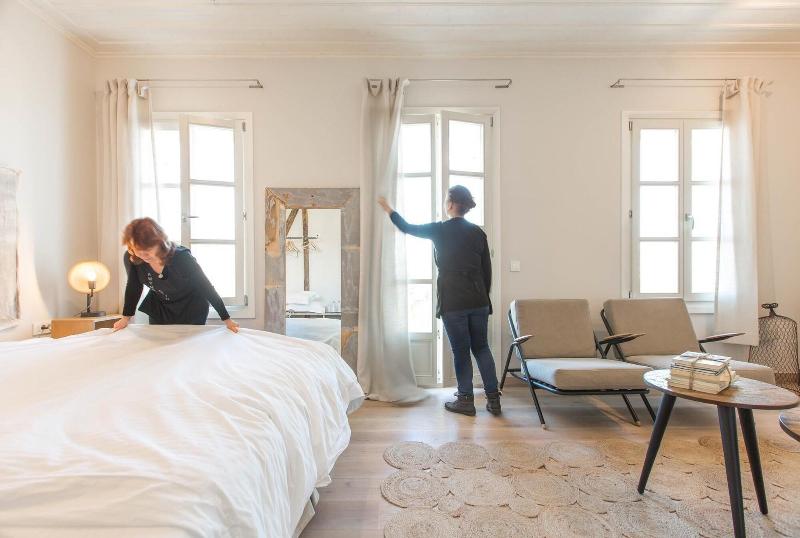 Amymone Suites image