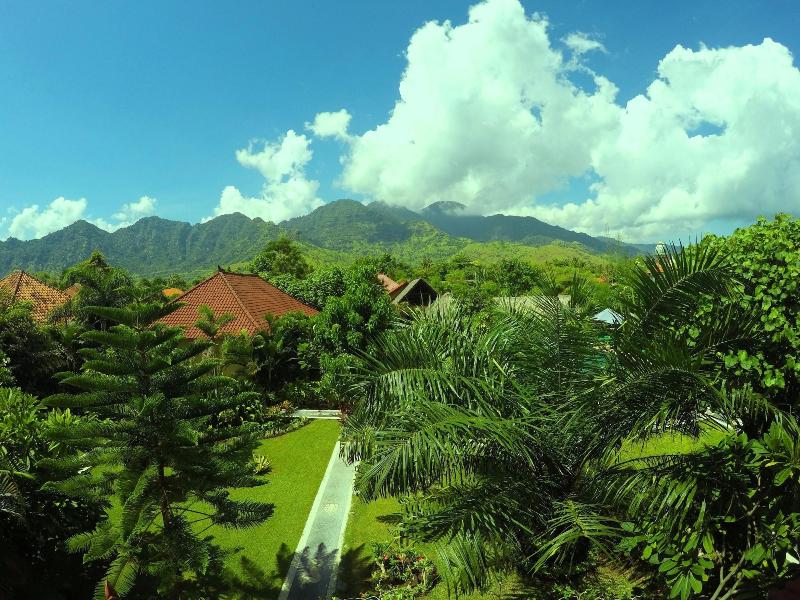 Man's Cottages and Spa image