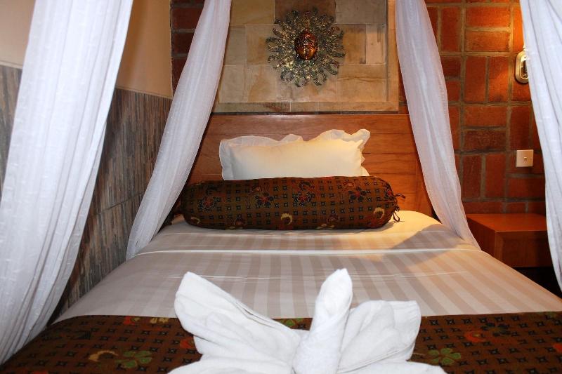 Man's Cottages and Spa image