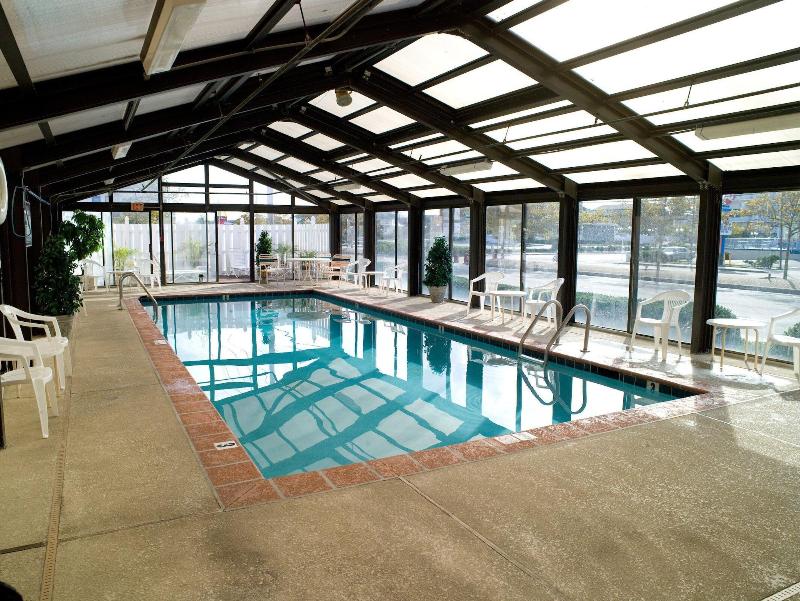 Cayman Suites Hotel image