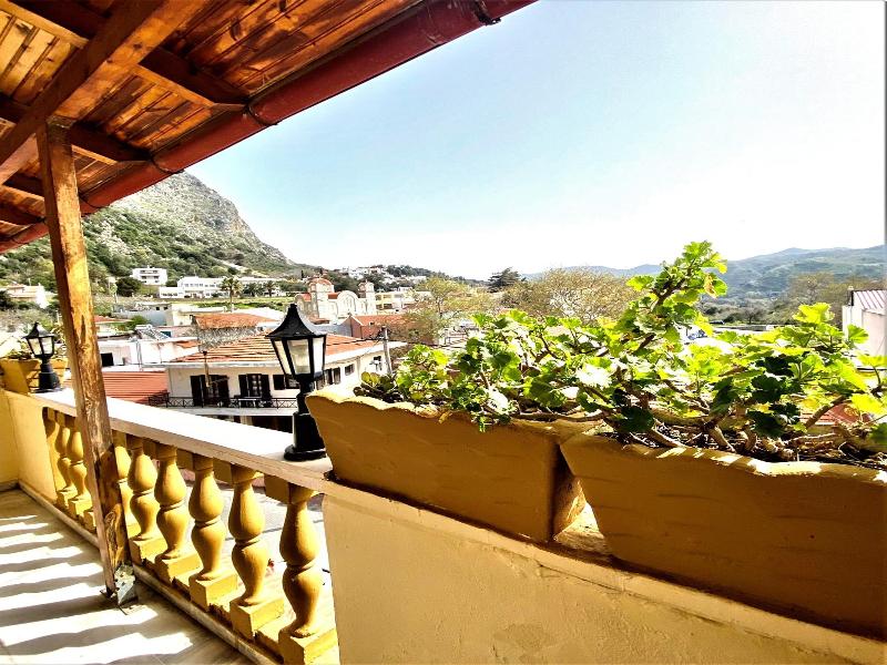 Costas Inn image