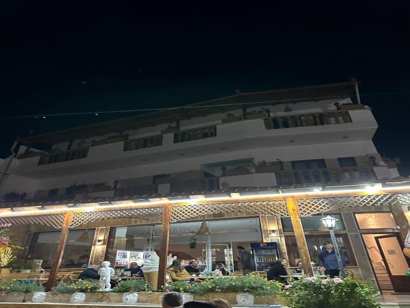 Costas Inn image