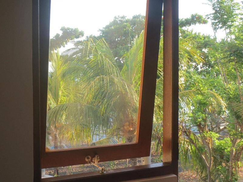 Amed Sari Beach Guesthouse image