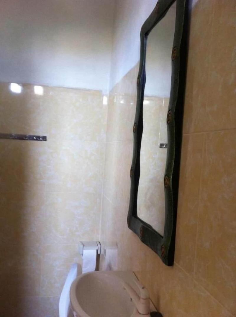 Amed Sari Beach Guesthouse image
