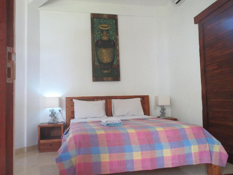 Amed Sari Beach Guesthouse image