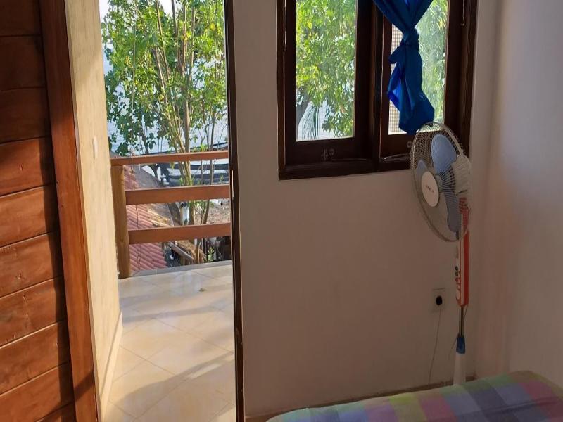 Amed Sari Beach Guesthouse image