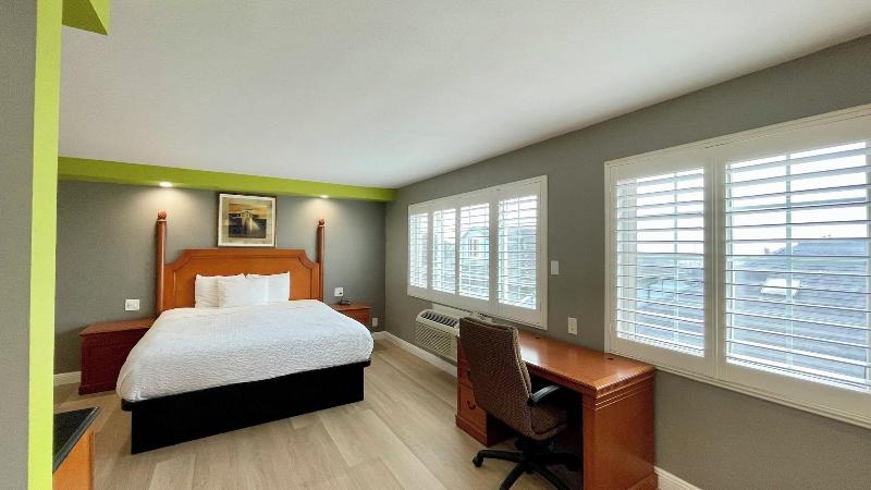SeaScape Inn - A FairBridge Hotel image