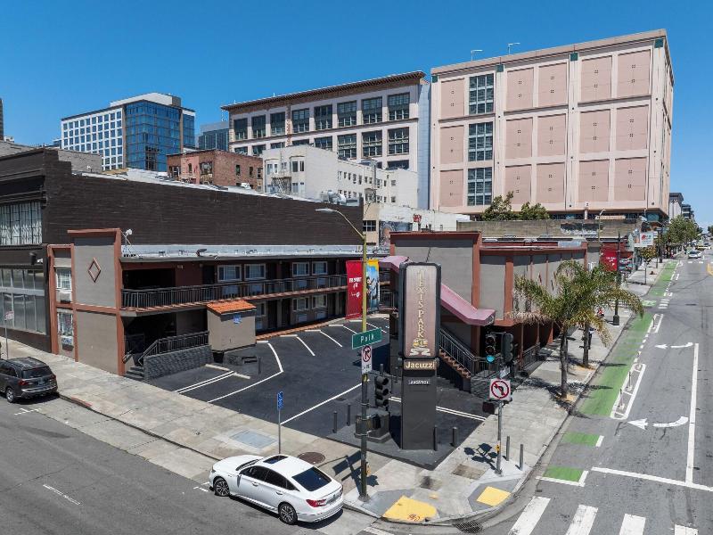 Alexis Park Hotel image