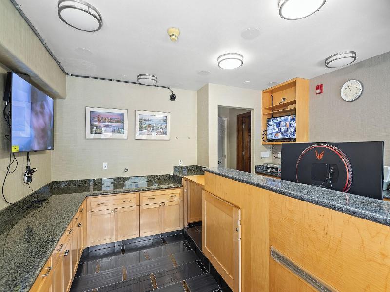 Alexis Park Hotel image