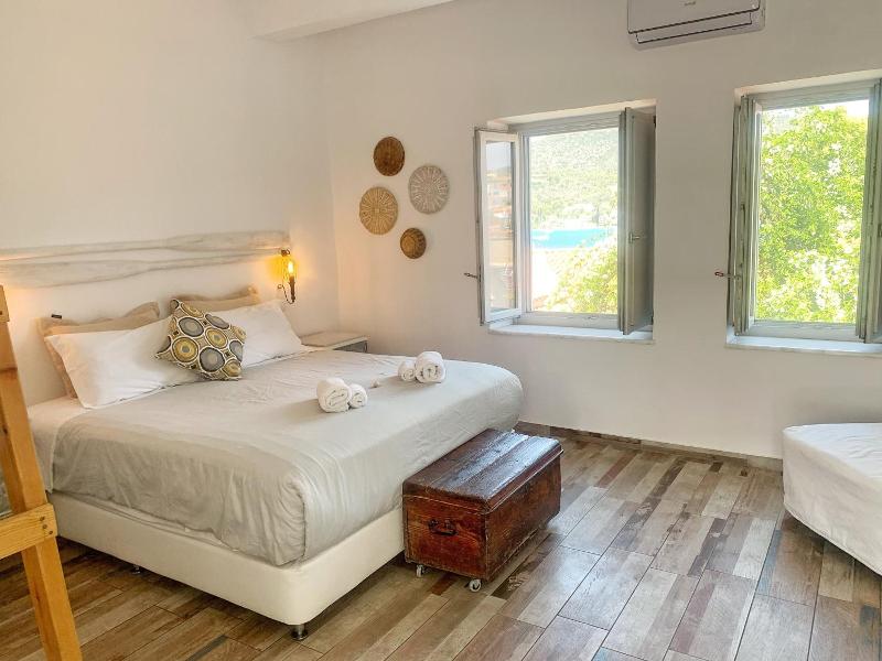 Gigi Rooms image