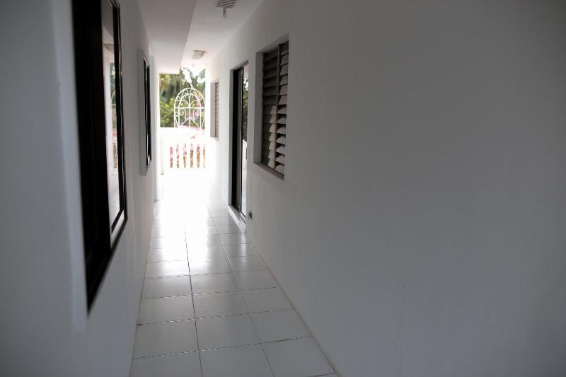 Luzmin BH - White House image
