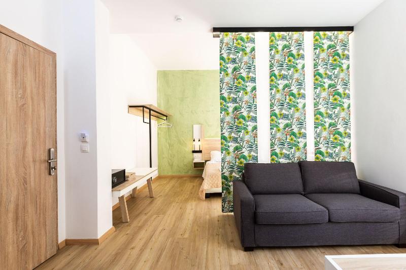 Ark 68 City Rooms image