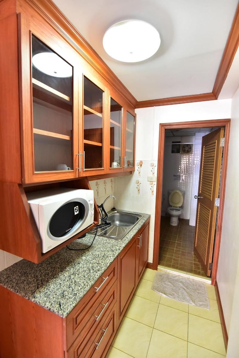 Thip's House image