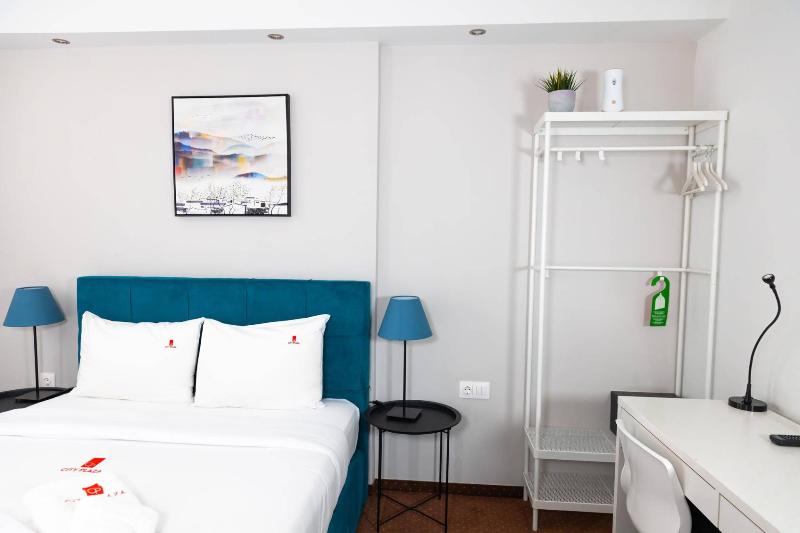 City Plaza Apartments & Rooms image