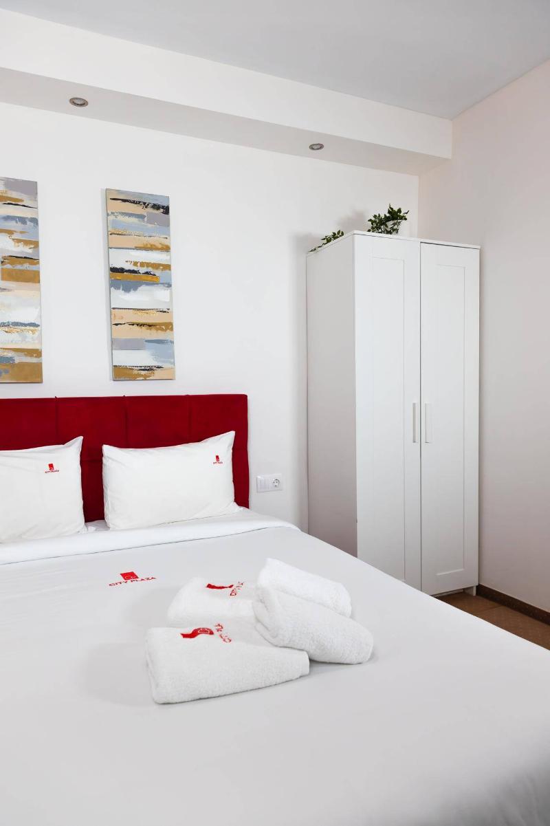 City Plaza Apartments & Rooms image