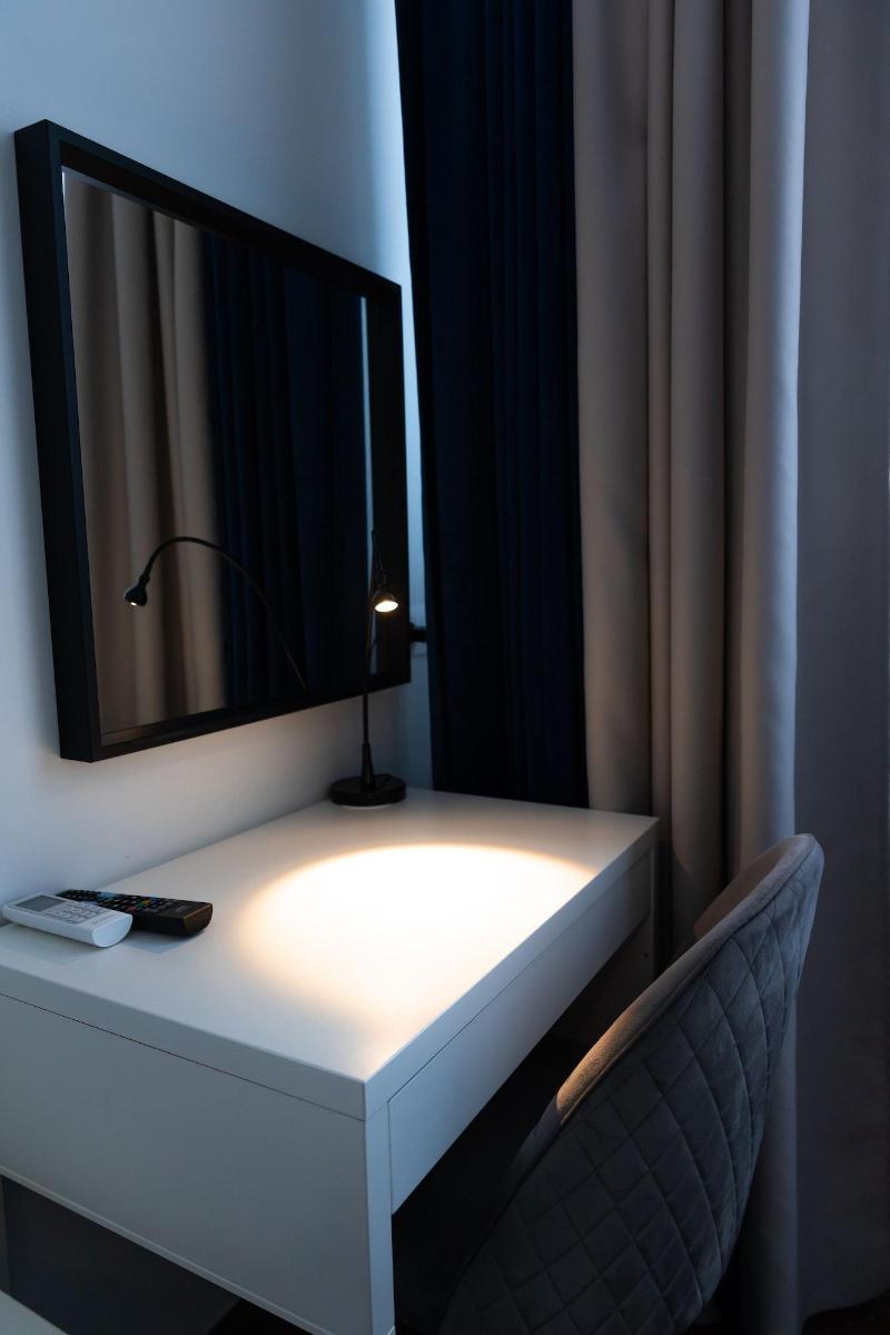 City Plaza Apartments & Rooms image