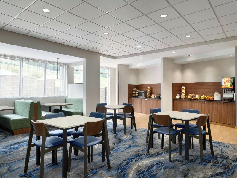 Fairfield Inn & Suites Bristol image