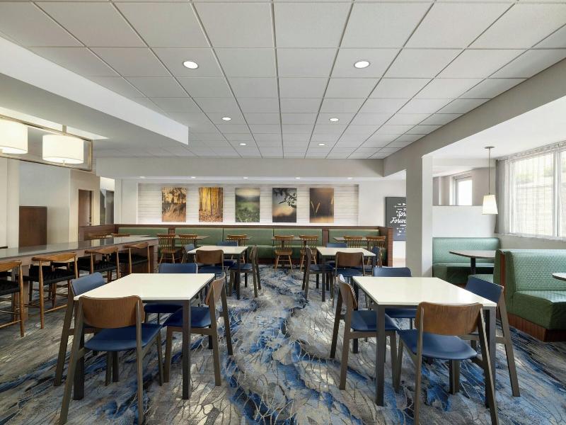 Fairfield Inn & Suites Bristol image