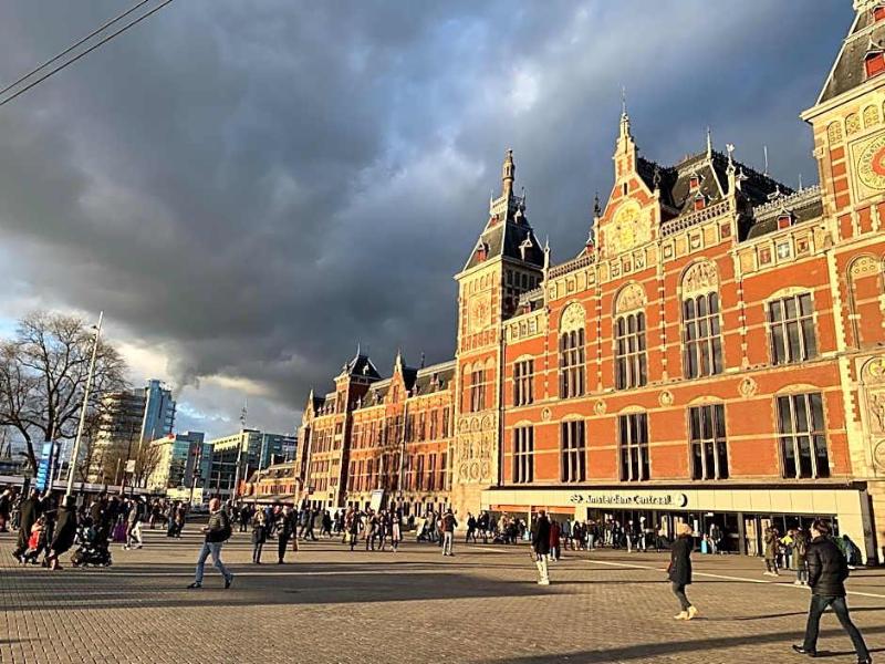 Ph93 Amsterdam Central image